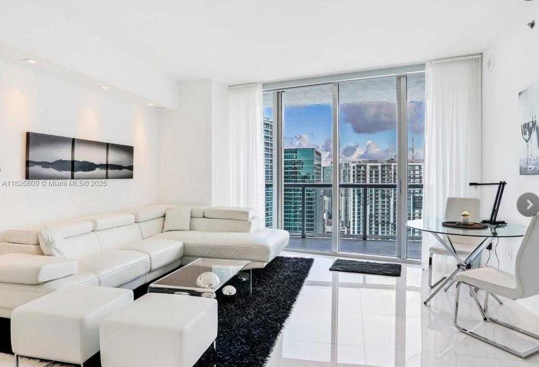 Small Image of 475 BRICKELL AVE #4310, Miami Number 2