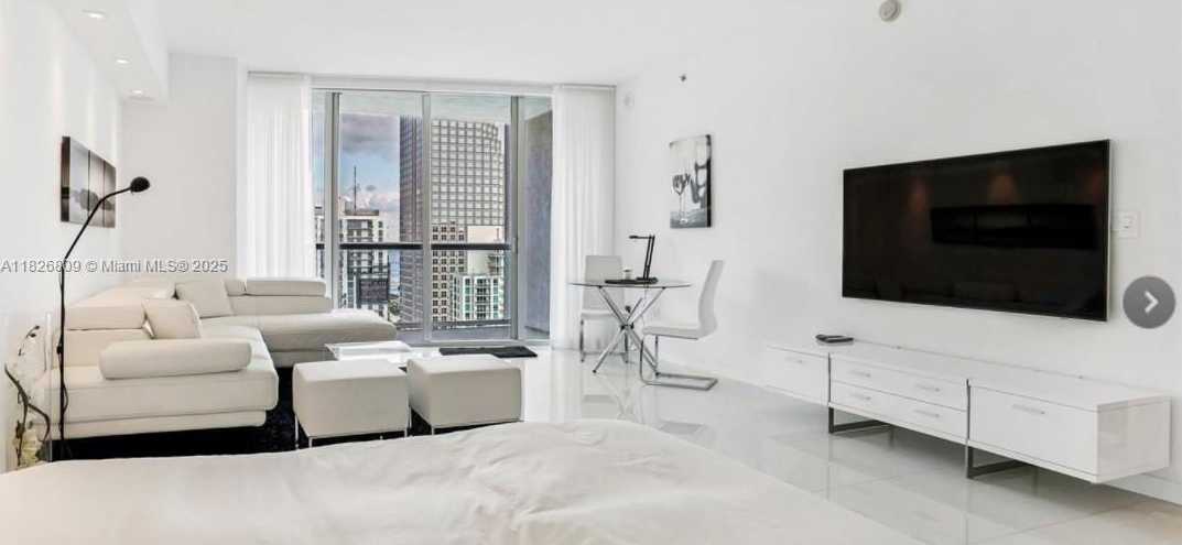 Small Image of 475 BRICKELL AVE #4310, Miami Number 4