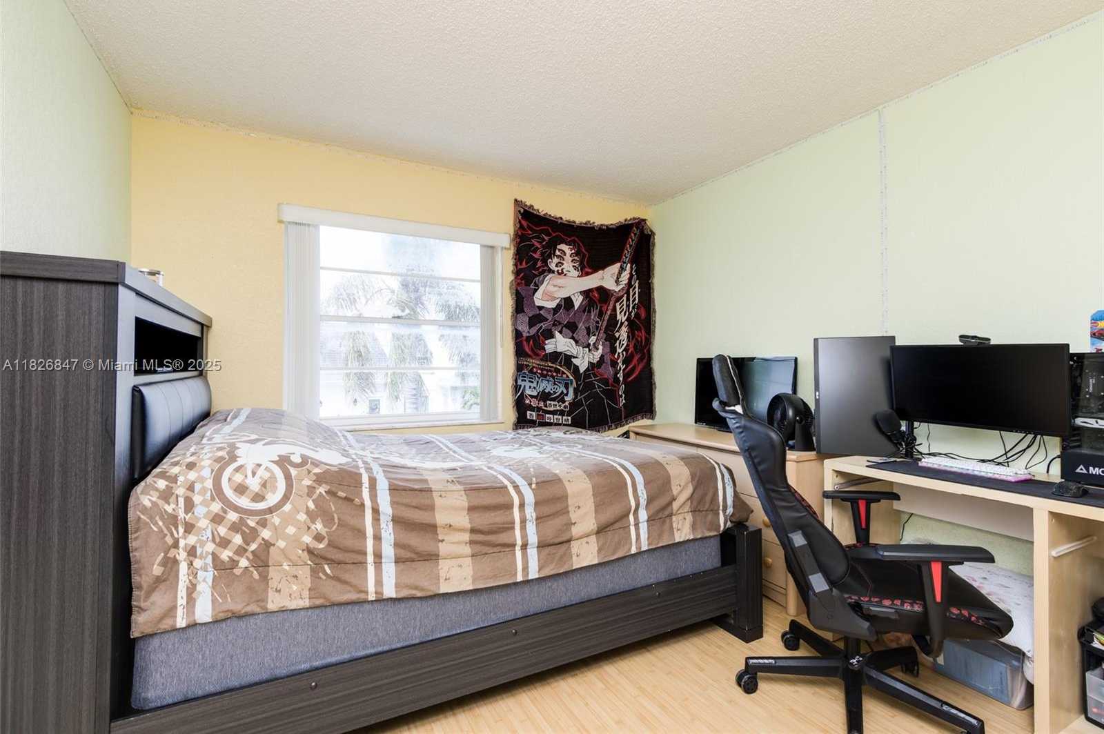 Imagen de Pequeño Objeto