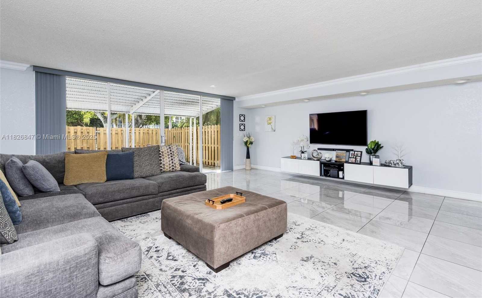 Imagen de Pequeño Objeto