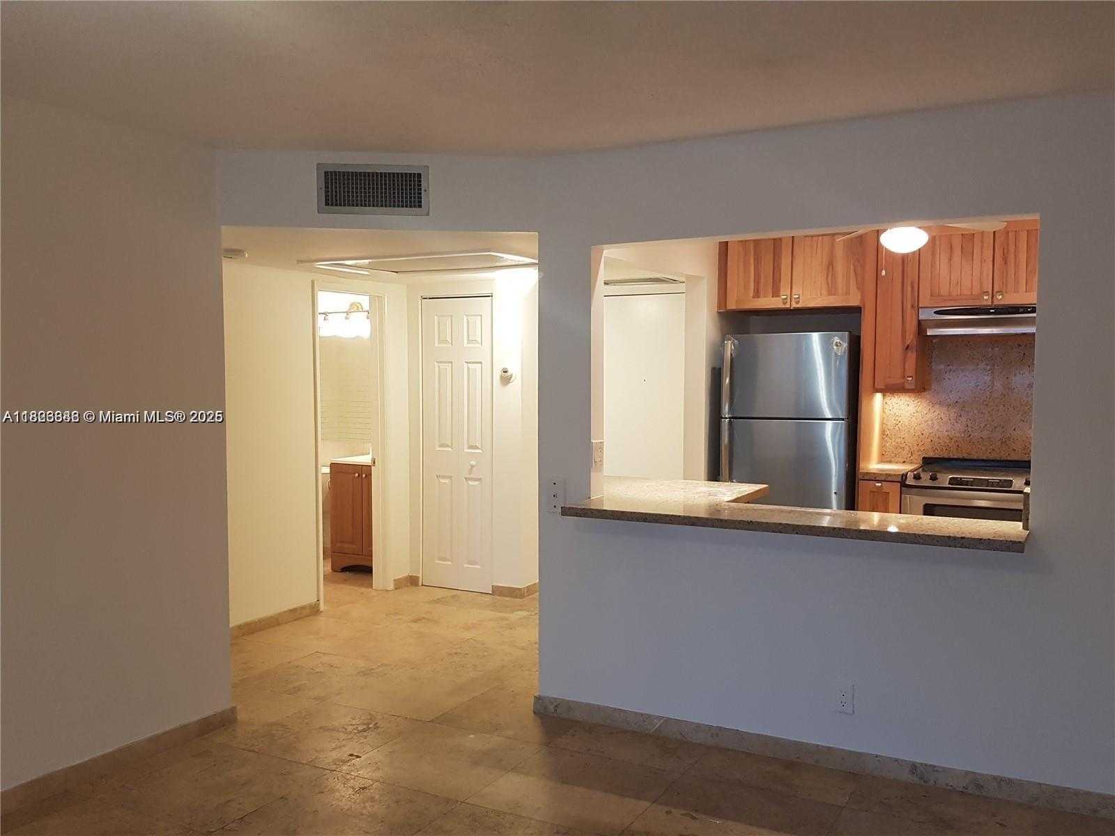 Small Image of 253 SOUTH CYPRESS RD #237, Pompano Beach Number 12