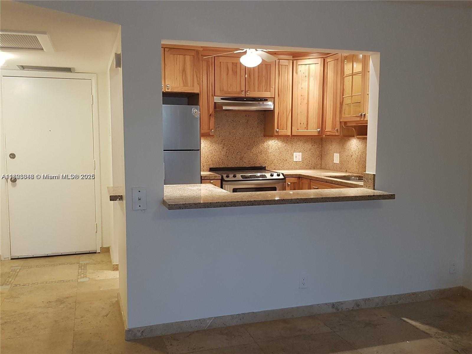 Small Image of 253 SOUTH CYPRESS RD #237, Pompano Beach Number 13