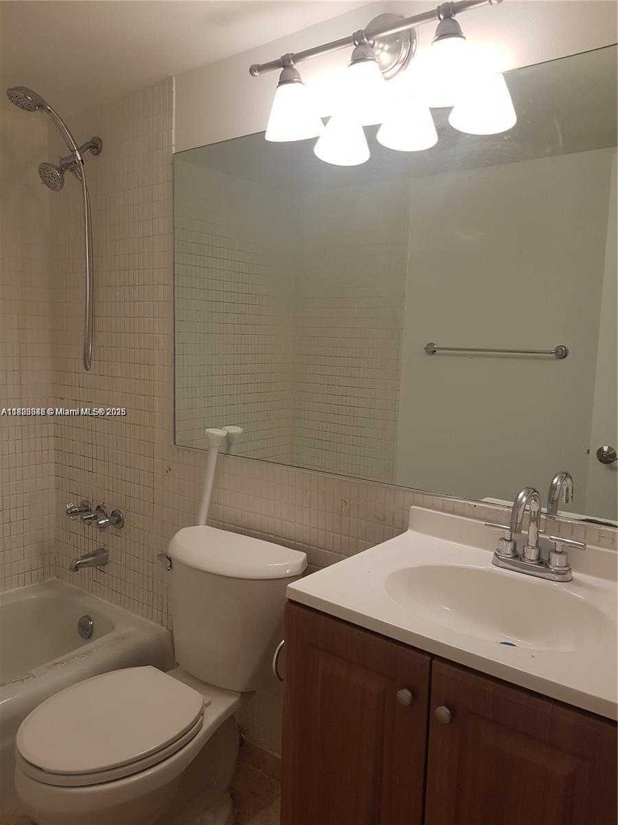 Small Image of 253 SOUTH CYPRESS RD #237, Pompano Beach Number 16