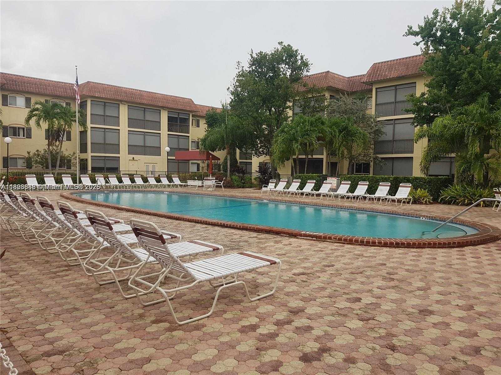 Small Image of 253 SOUTH CYPRESS RD #237, Pompano Beach Number 19