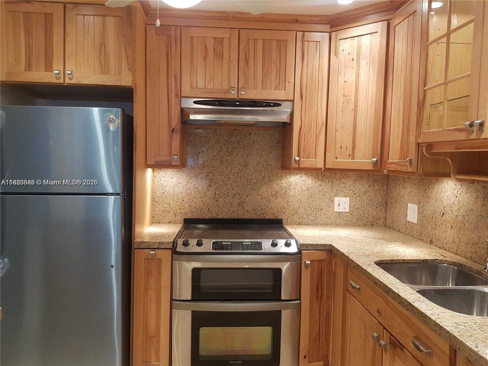 Small Image of 253 SOUTH CYPRESS RD #237, Pompano Beach Number 4