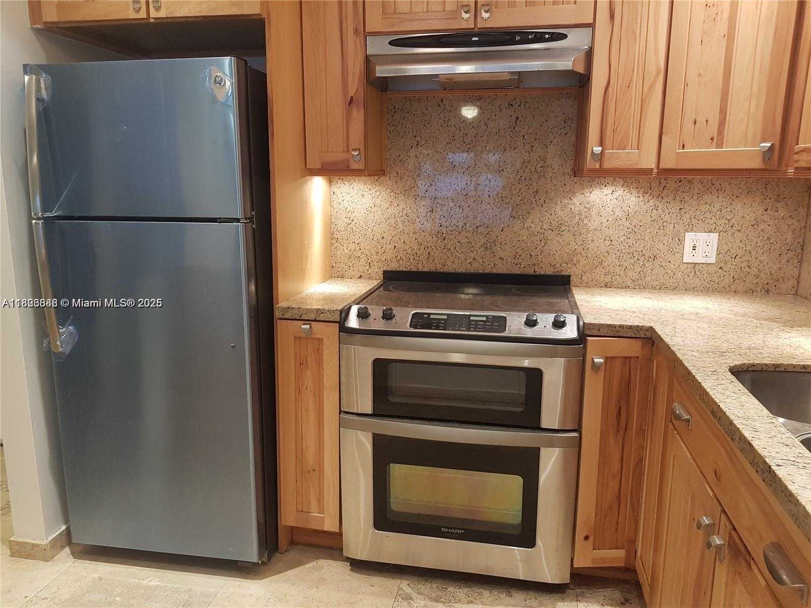 Small Image of 253 SOUTH CYPRESS RD #237, Pompano Beach Number 6