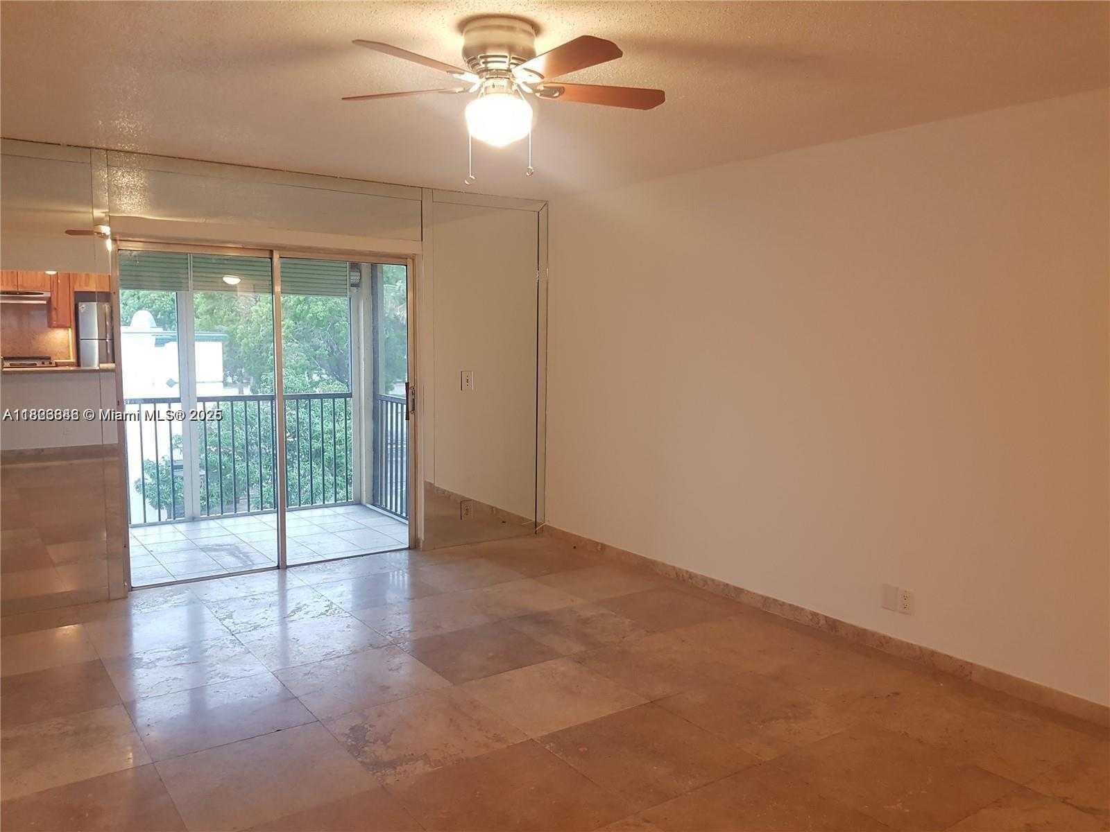 Small Image of 253 SOUTH CYPRESS RD #237, Pompano Beach Number 7