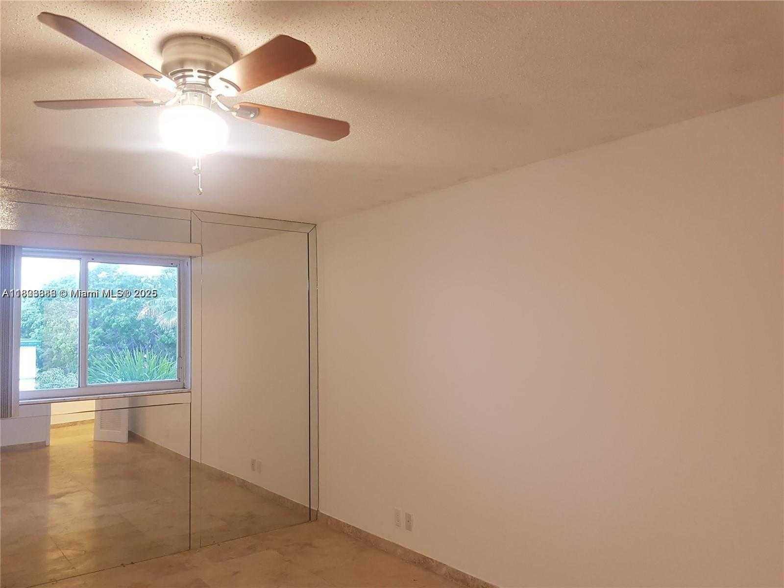 Small Image of 253 SOUTH CYPRESS RD #237, Pompano Beach Number 9