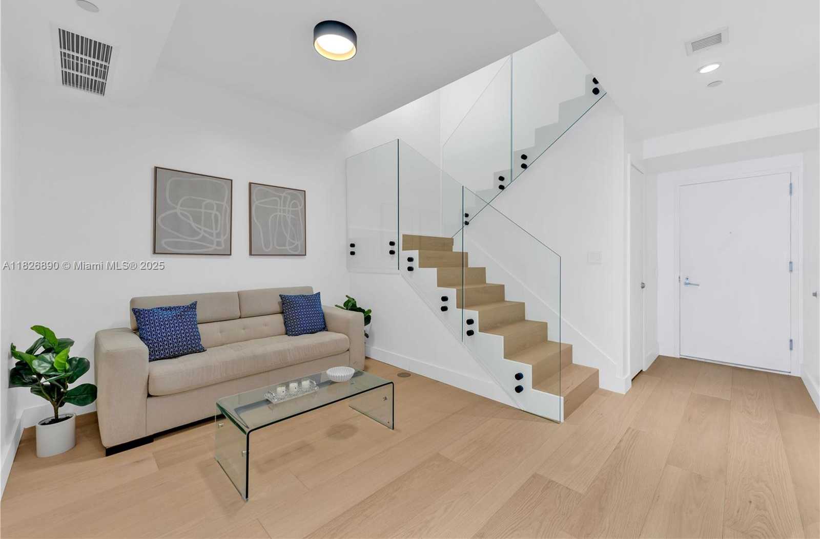Small Image of 1100 BISCAYNE BLVD #4305, Miami Number 16