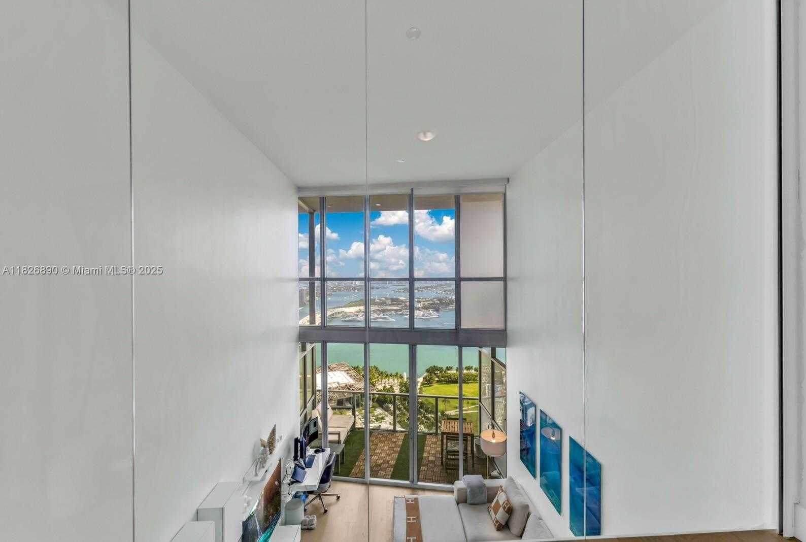 Small Image of 1100 BISCAYNE BLVD #4305, Miami Number 21