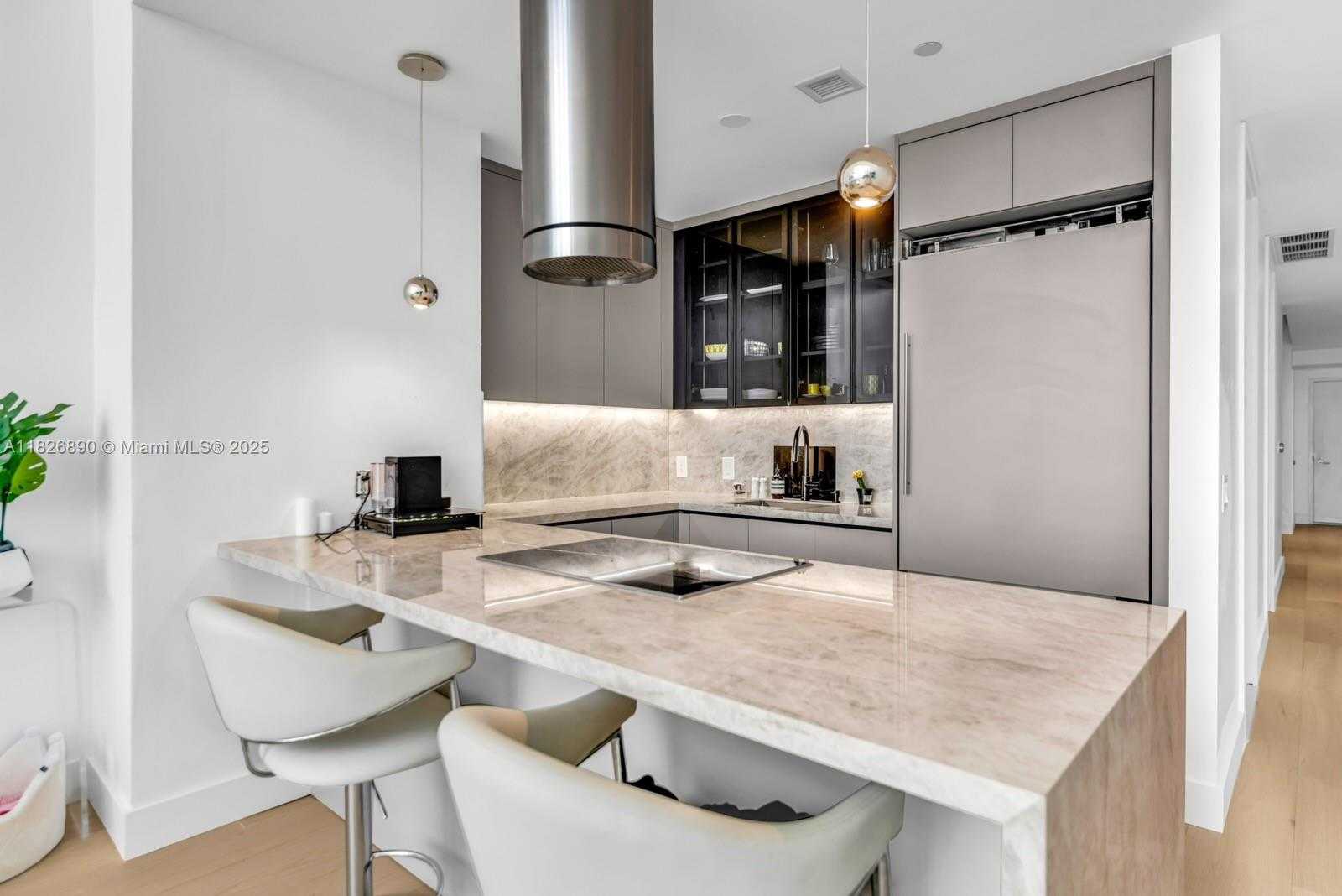 Small Image of 1100 BISCAYNE BLVD #4305, Miami Number 3