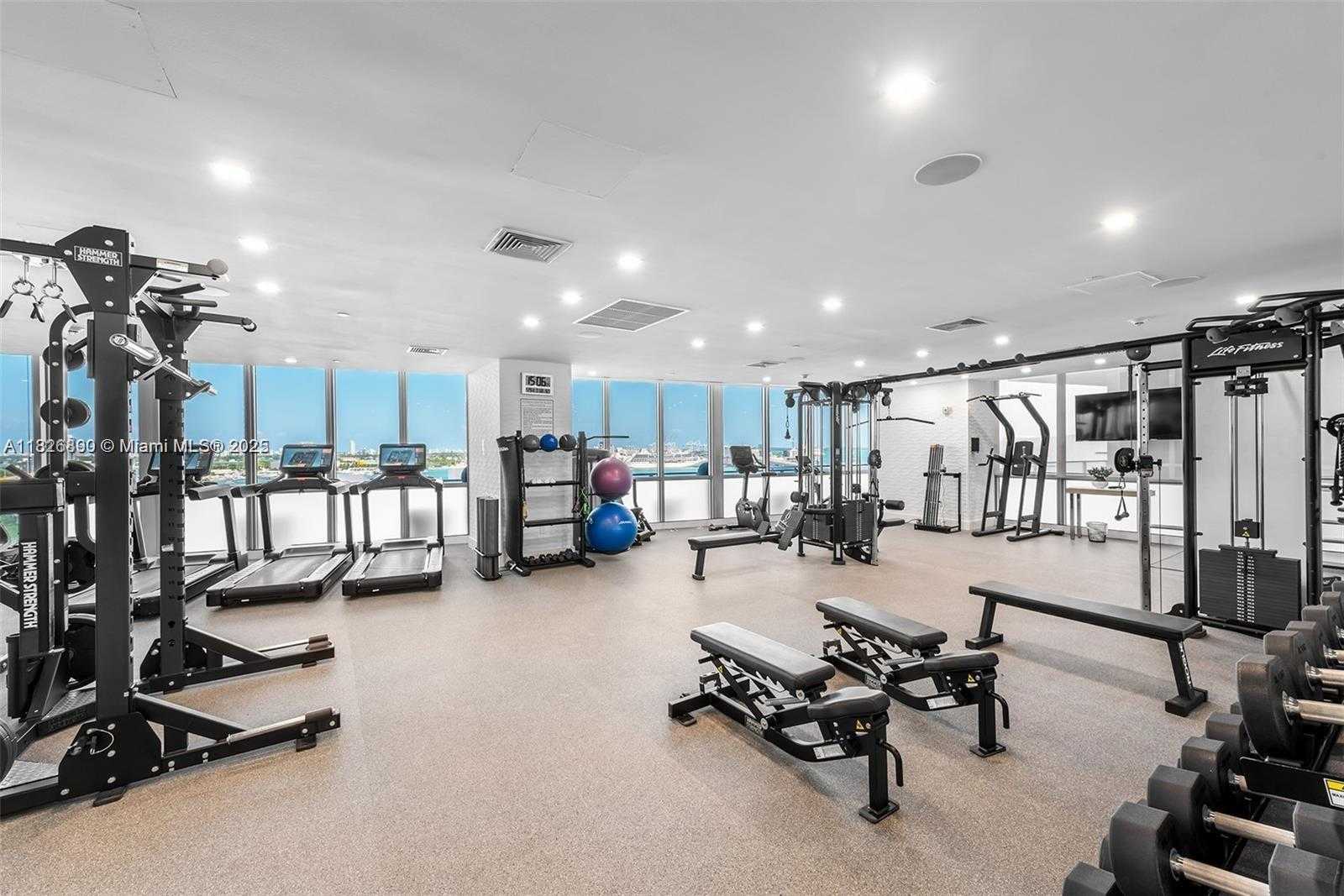 Small Image of 1100 BISCAYNE BLVD #4305, Miami Number 32