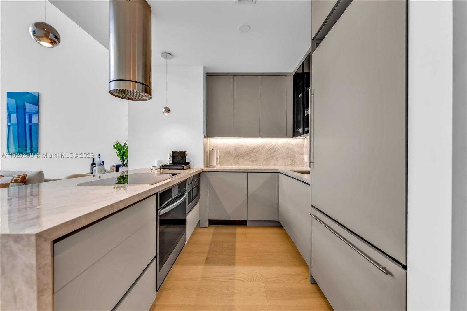 Small Image of 1100 BISCAYNE BLVD #4305, Miami Number 4