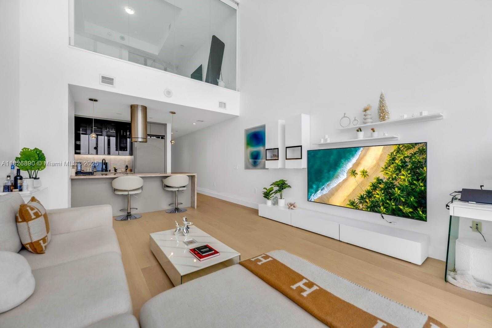 Small Image of 1100 BISCAYNE BLVD #4305, Miami Number 8