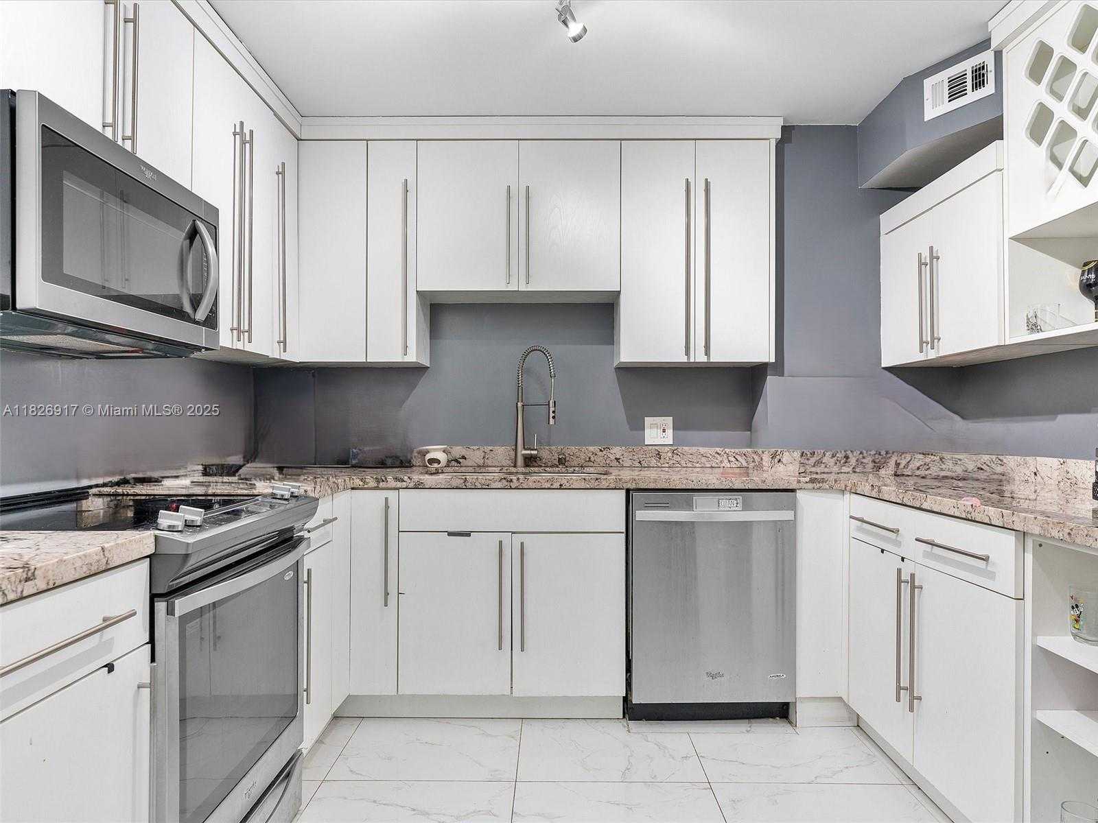 Small Image of 2851 NORTH EAST 183RD ST #2112E, Aventura Number 7