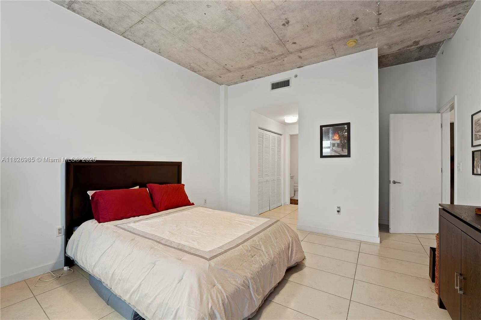 Small Image of 3449 NORTH EAST 1ST AVE #109, Miami Number 8