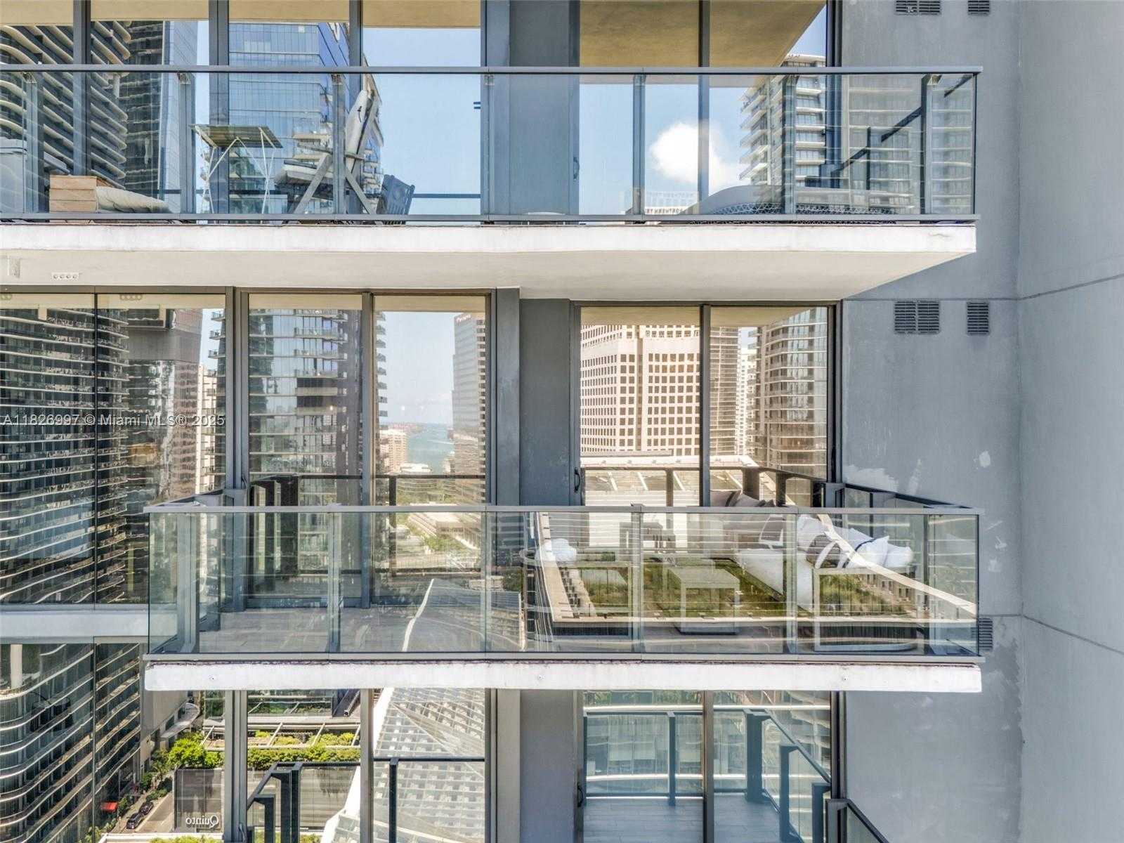 Small Image of 88 SOUTH WEST 7TH ST #2107, Miami Number 40