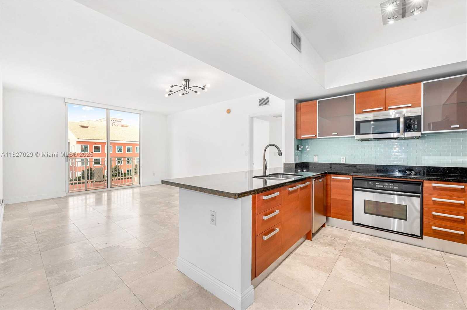 Small Image of 2030 SOUTH DOUGLAS RD #807, Coral Gables Number 13