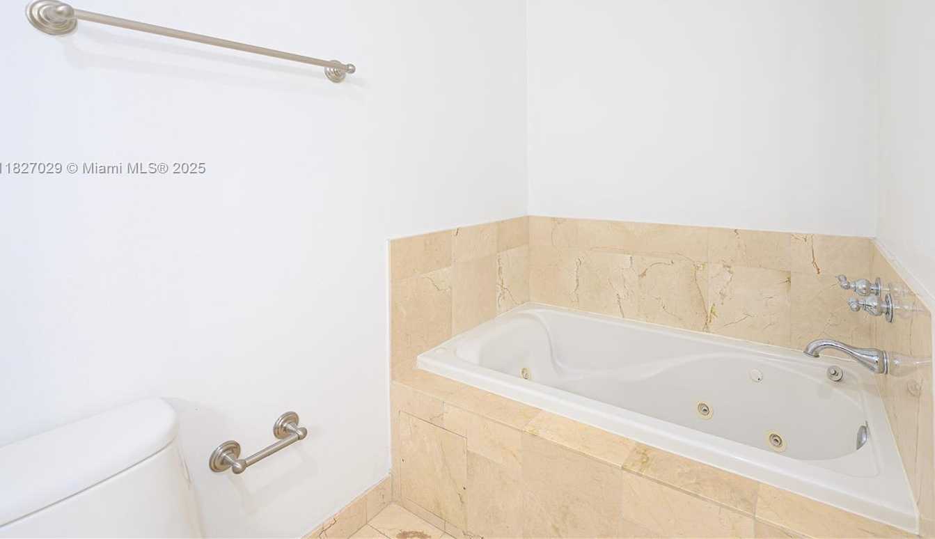Small Image of 2030 SOUTH DOUGLAS RD #807, Coral Gables Number 6