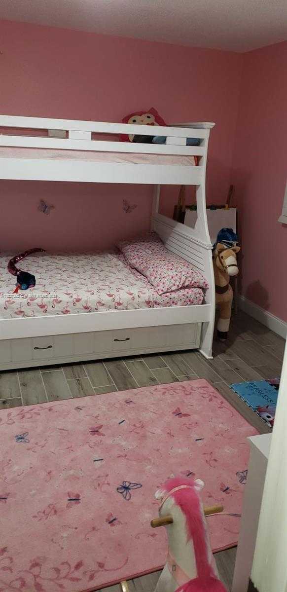 Imagen de Pequeño Objeto
