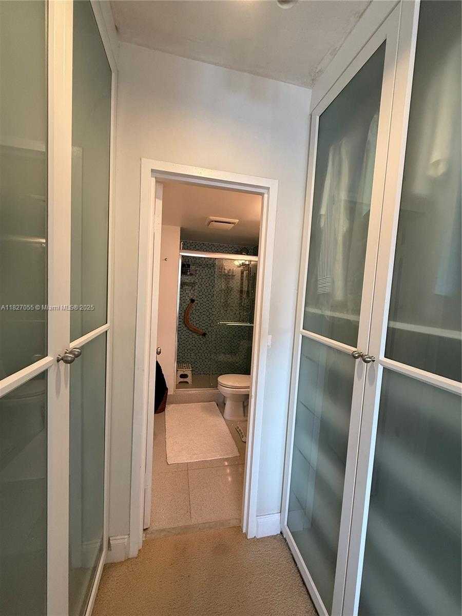 Small Image of 7441 WAYNE AVE #10E, Miami Beach Number 12