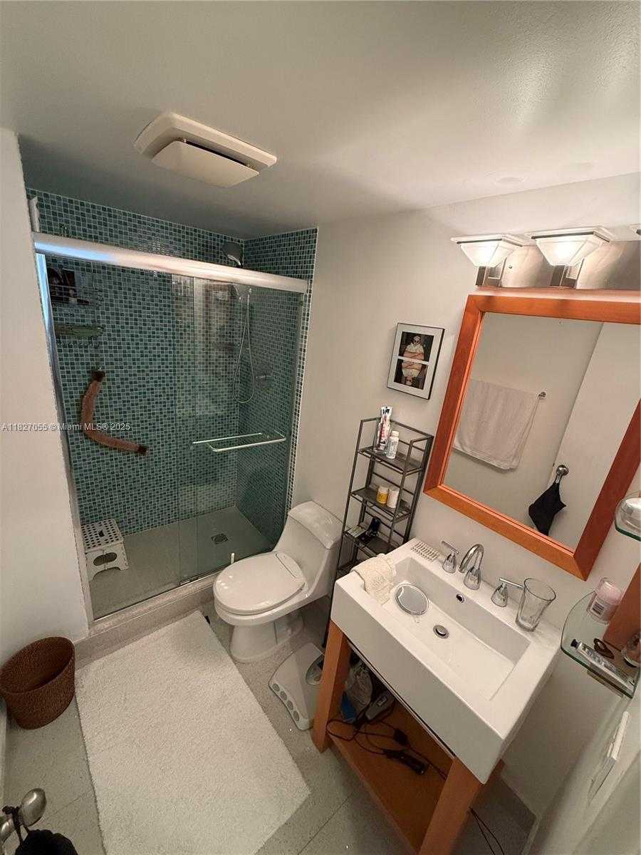 Small Image of 7441 WAYNE AVE #10E, Miami Beach Number 13