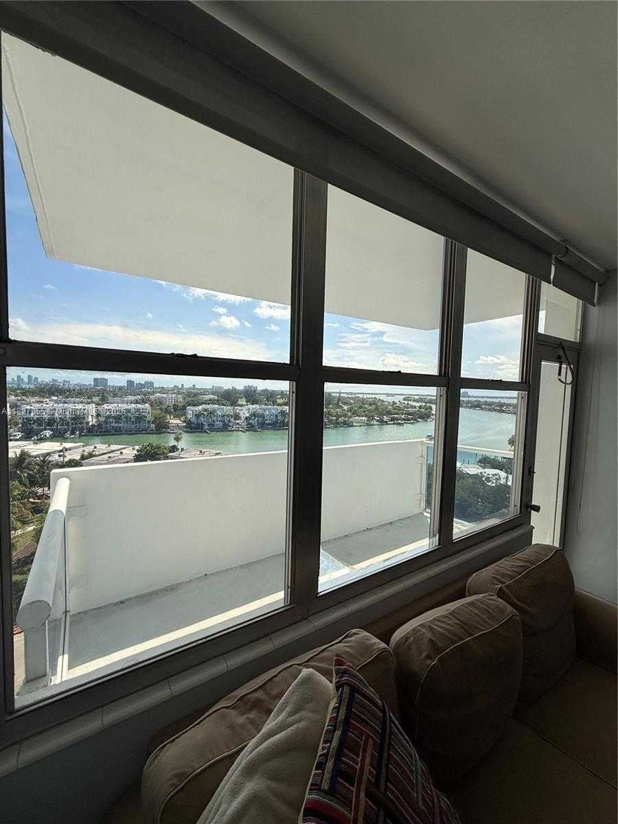 Small Image of 7441 WAYNE AVE #10E, Miami Beach Number 4