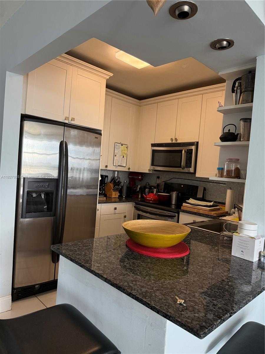 Small Image of 7441 WAYNE AVE #10E, Miami Beach Number 7