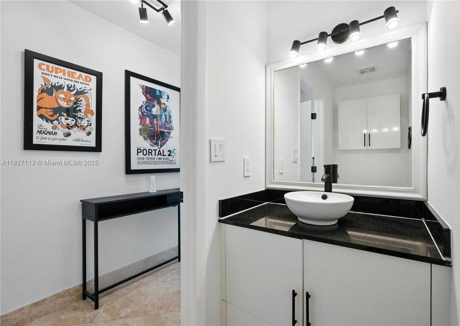 Small Image of 31 SOUTH EAST 5TH ST #4021, Miami Number 17