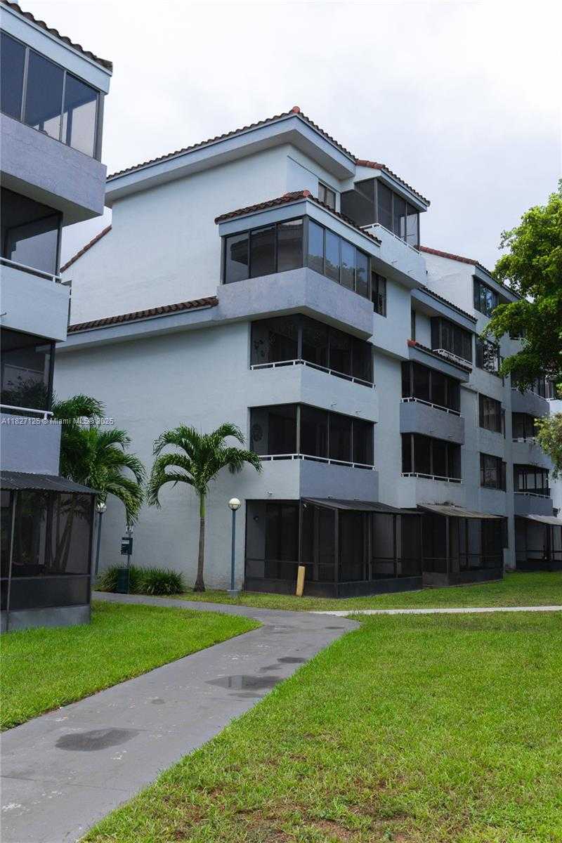 Small Image of 8215 SOUTH WEST 152ND AVE #G-307, Miami Number 59