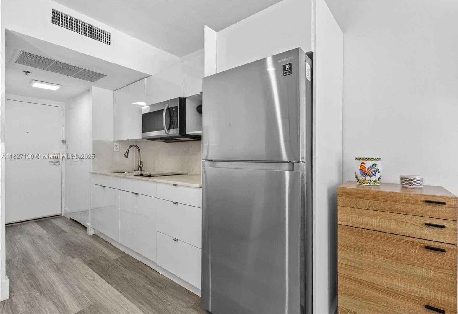 Small Image of 19201 COLLINS AVE #124, Sunny Isles Beach Number 18