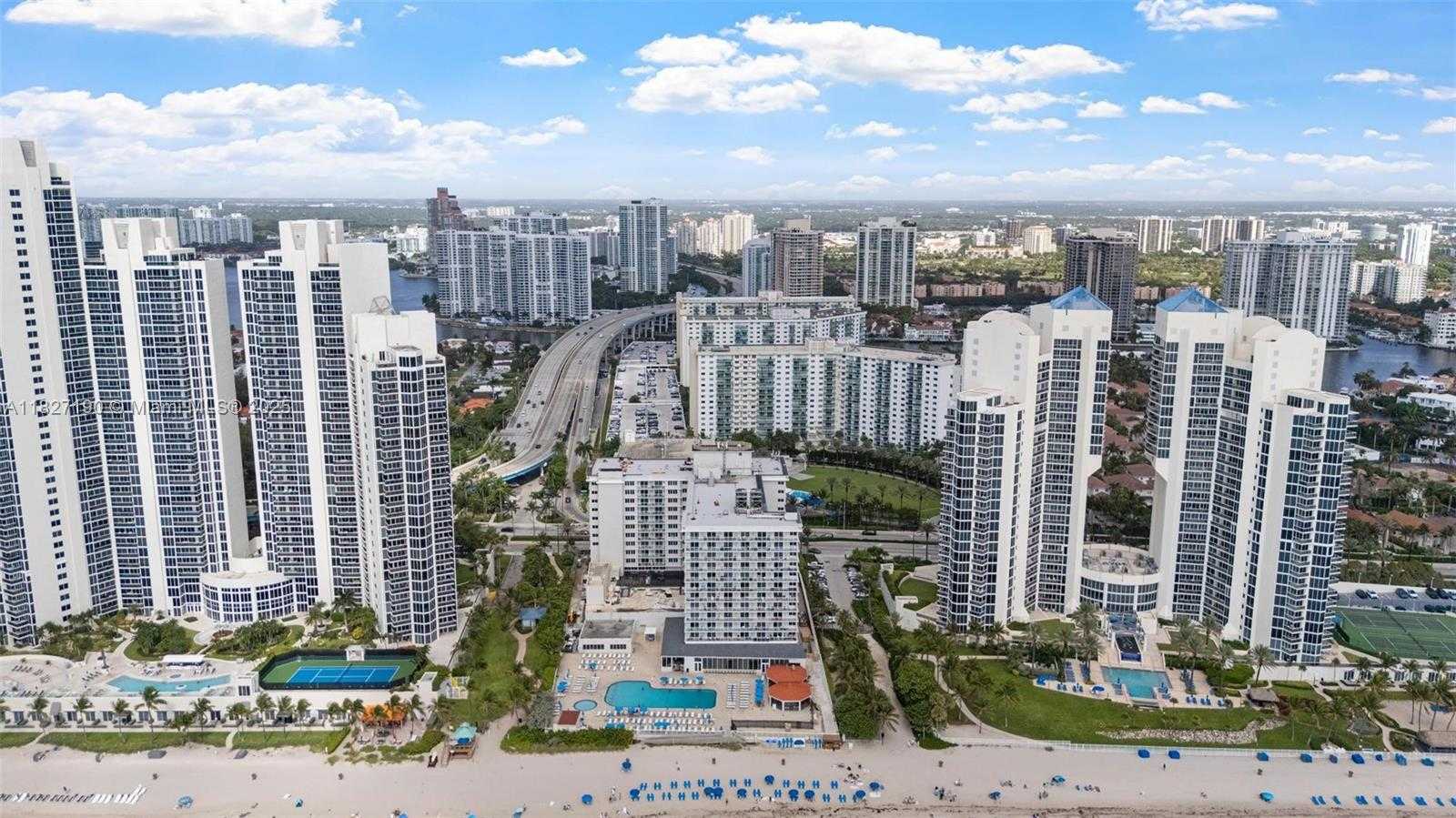 Small Image of 19201 COLLINS AVE #124, Sunny Isles Beach Number 7