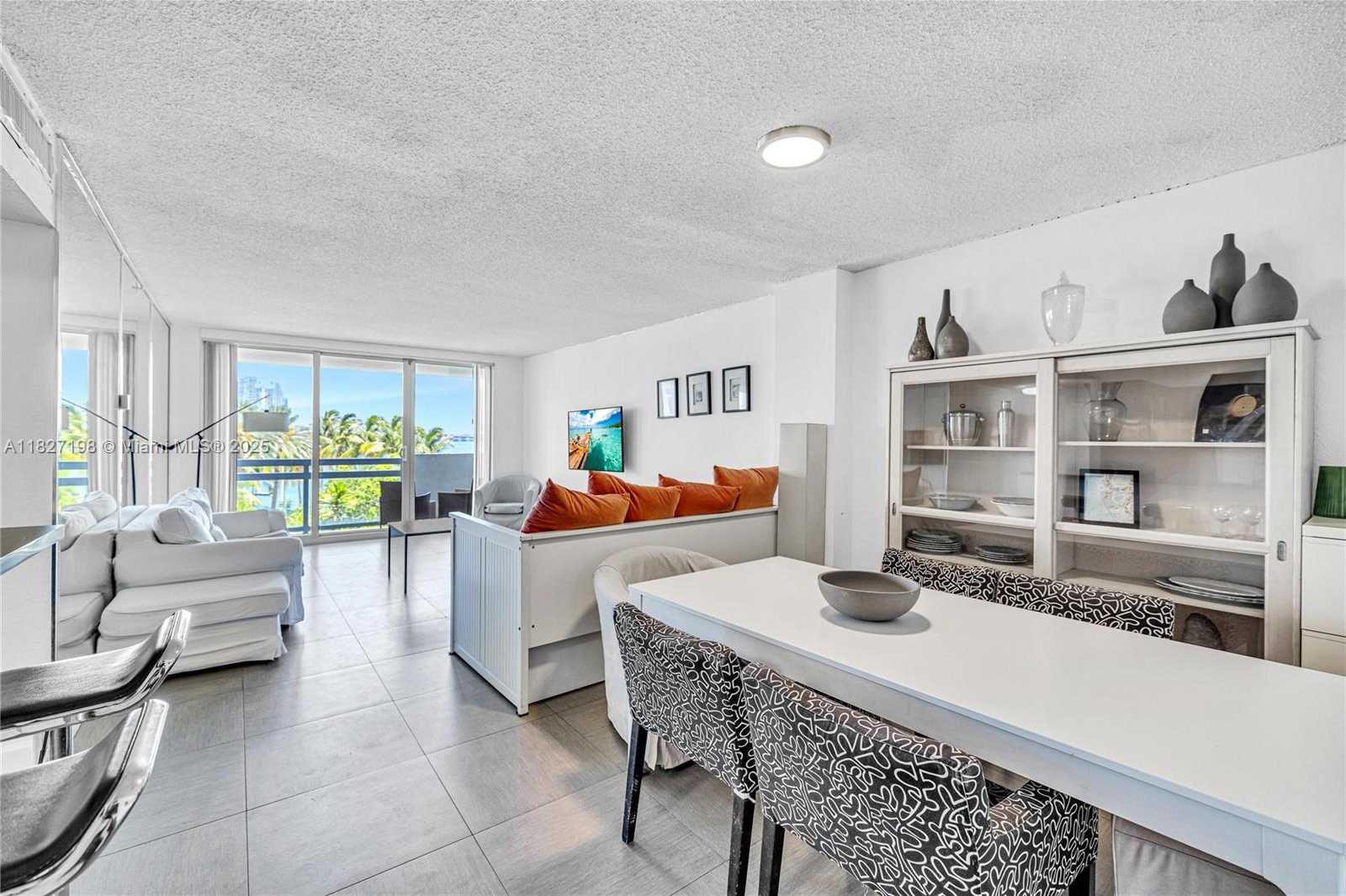 Small Image of 1500 BAY RD #434S, Miami Beach Number 3