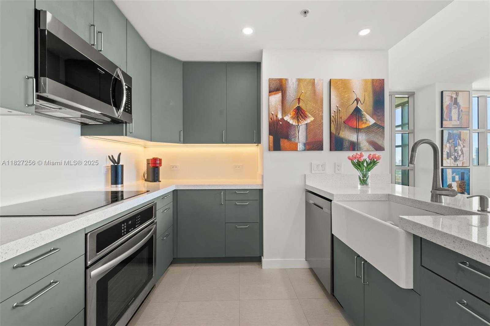 Small Image of 3301 NORTH EAST 1ST AVE #H2412, Miami Number 3