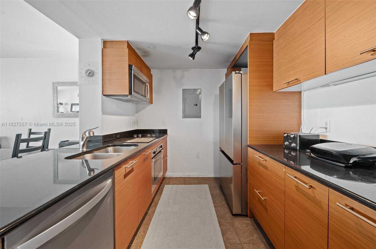 Small Image of 50 BISCAYNE BLVD #3605, Miami Number 2