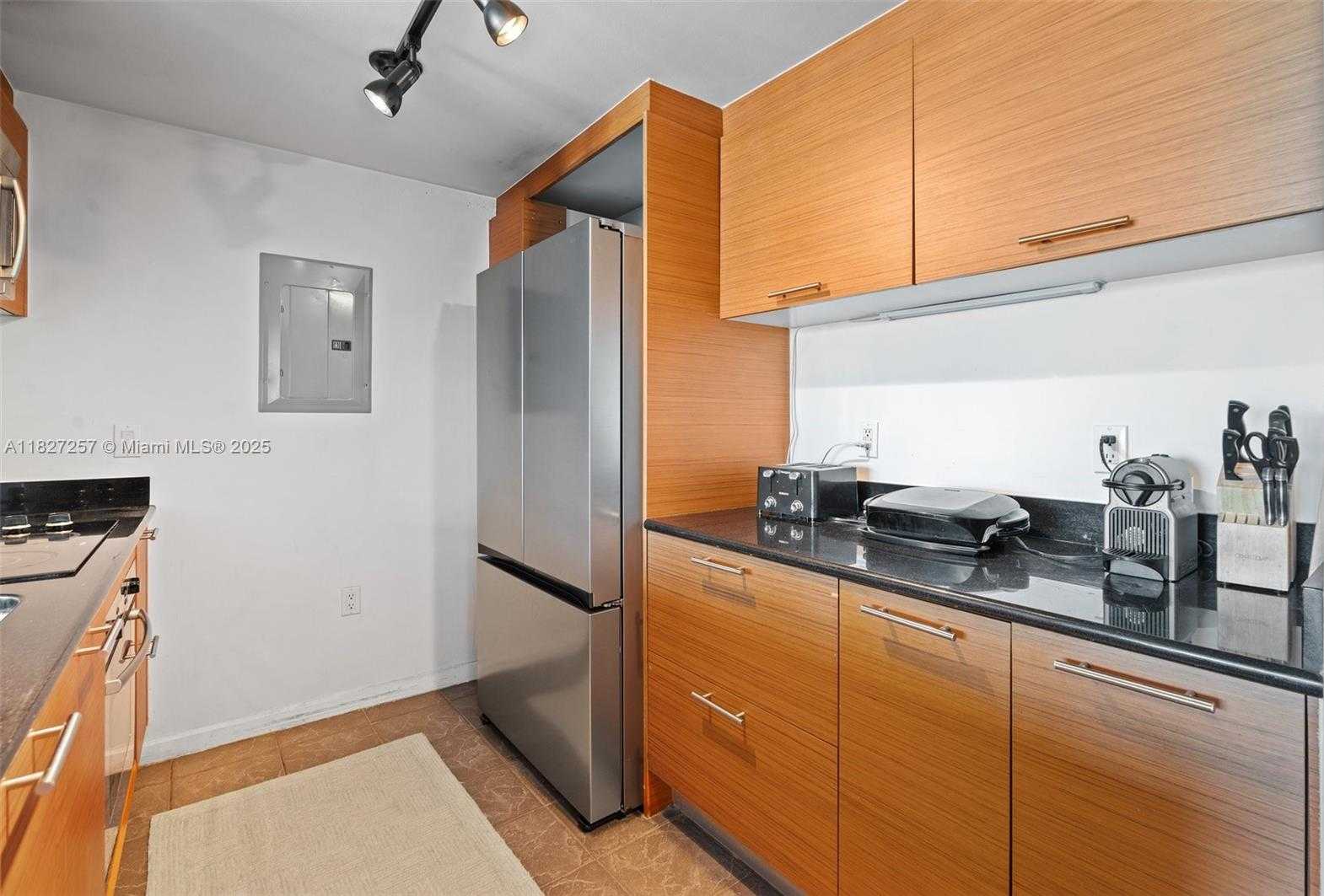 Small Image of 50 BISCAYNE BLVD #3605, Miami Number 3