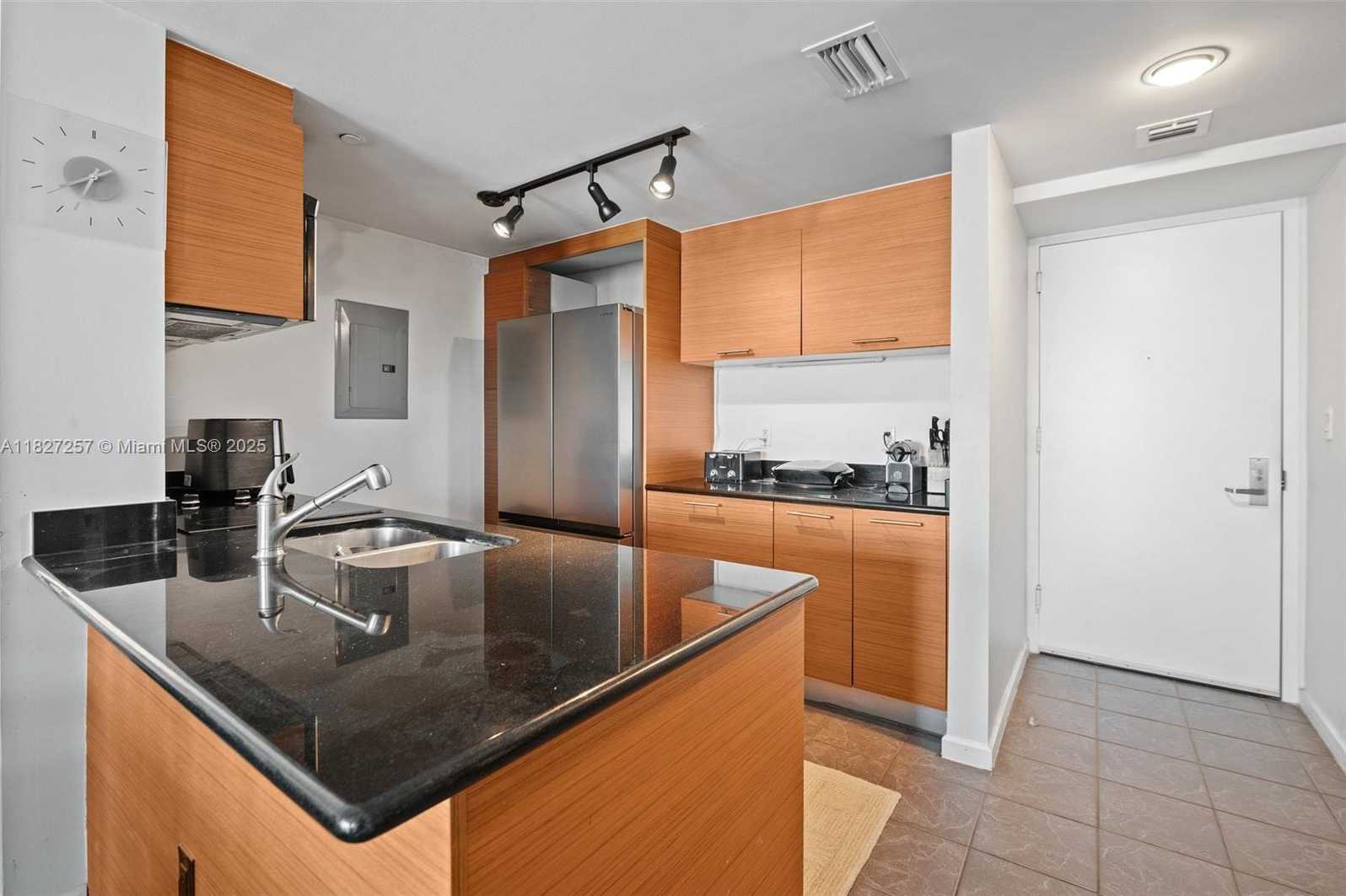 Small Image of 50 BISCAYNE BLVD #3605, Miami Number 4