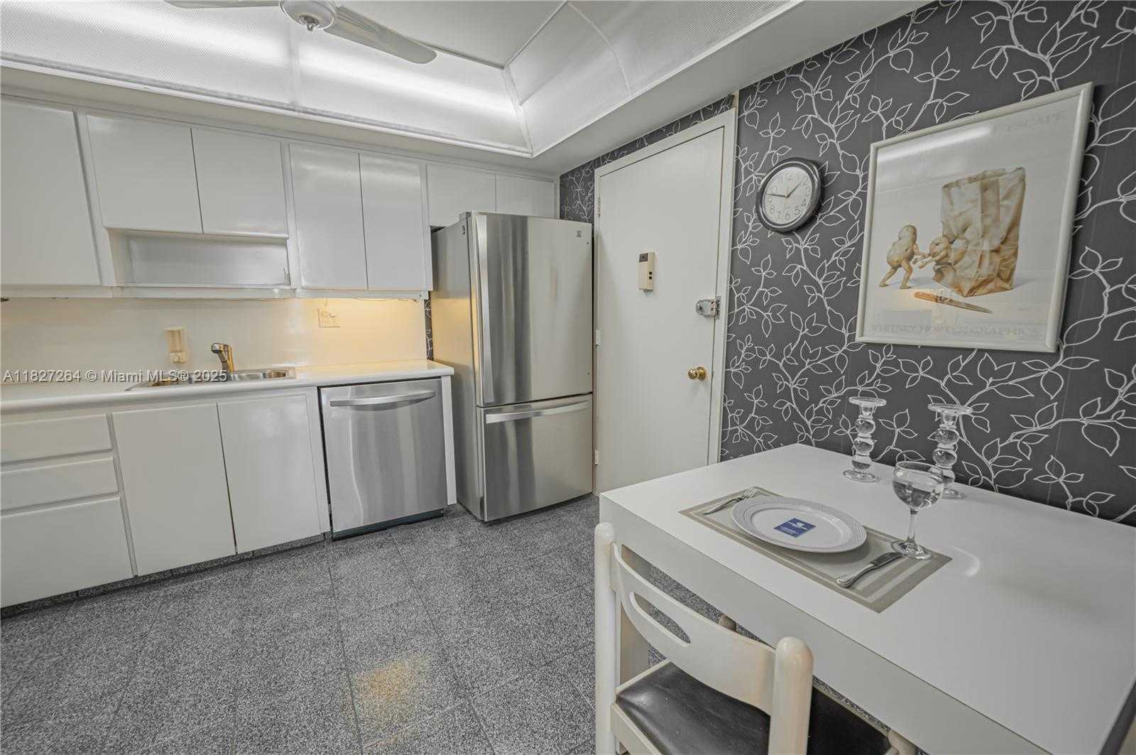 Small Image of 2030 SOUTH OCEAN DR #2126, Hallandale Beach Number 29