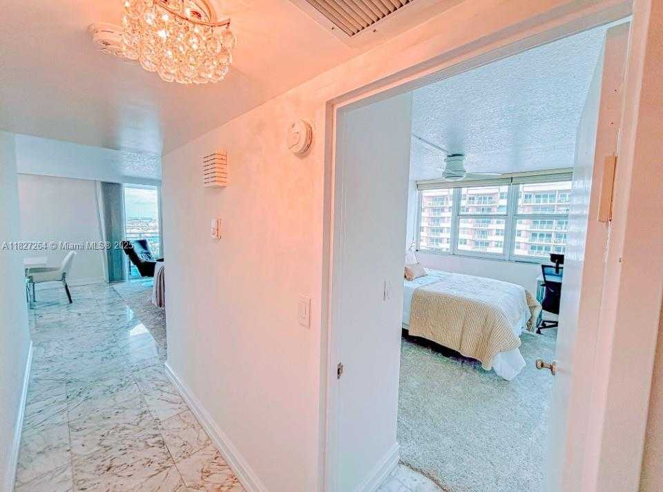 Small Image of 2030 SOUTH OCEAN DR #2126, Hallandale Beach Number 31