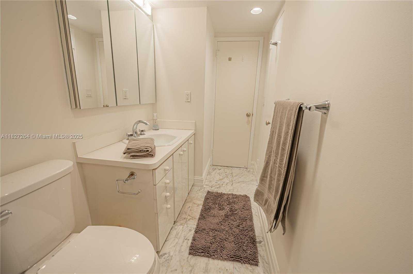 Small Image of 2030 SOUTH OCEAN DR #2126, Hallandale Beach Number 38