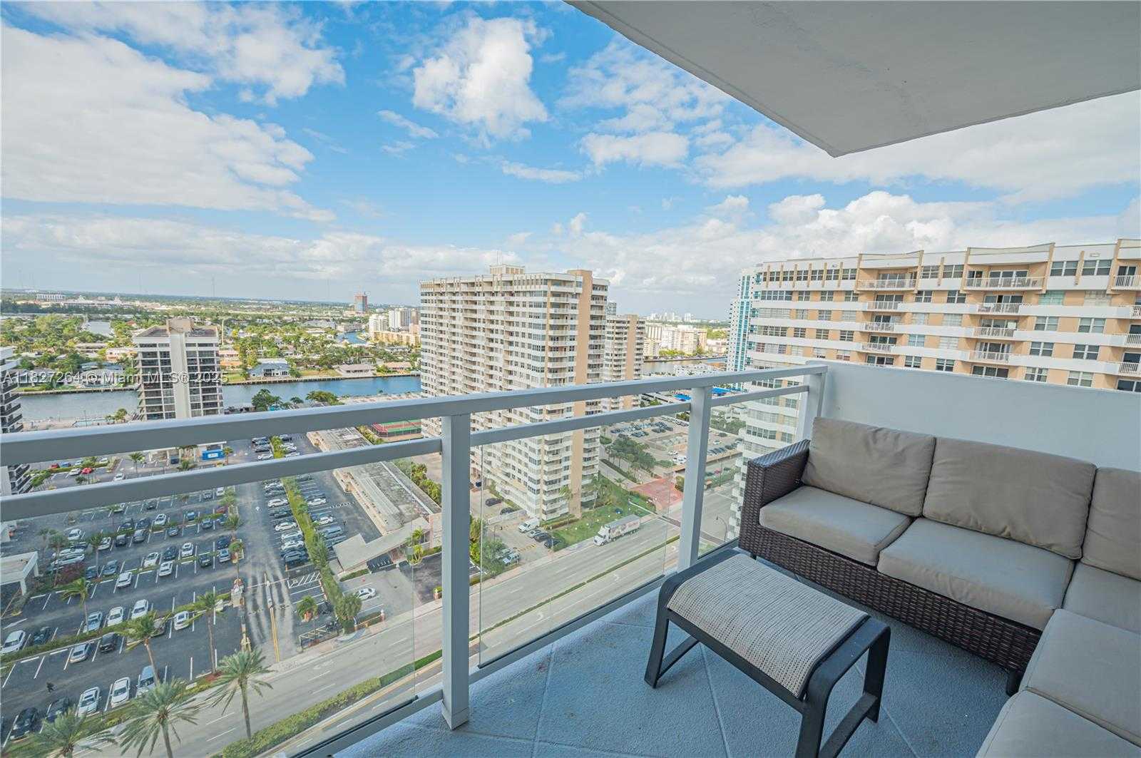 Small Image of 2030 SOUTH OCEAN DR #2126, Hallandale Beach Number 5