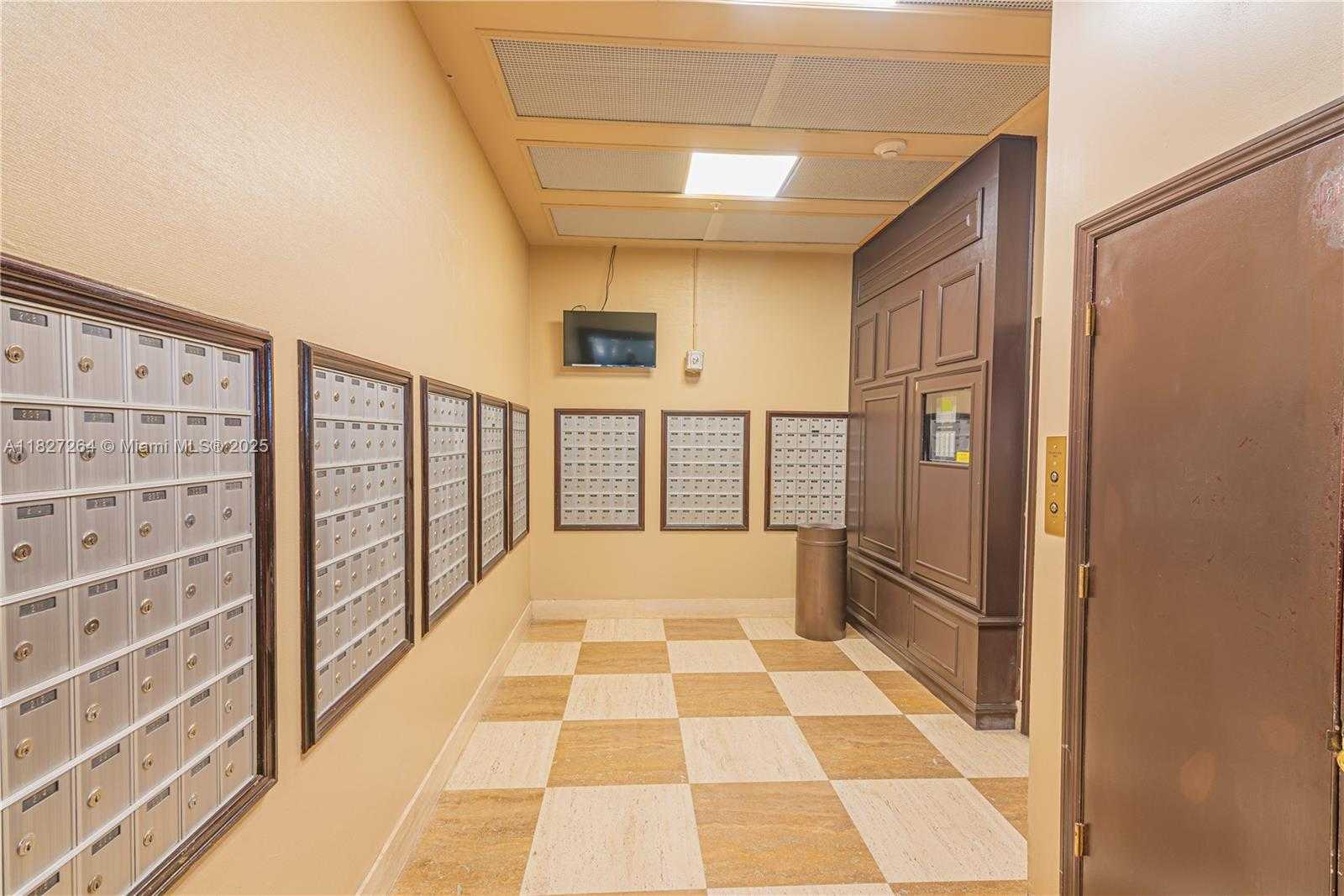 Small Image of 2030 SOUTH OCEAN DR #2126, Hallandale Beach Number 59