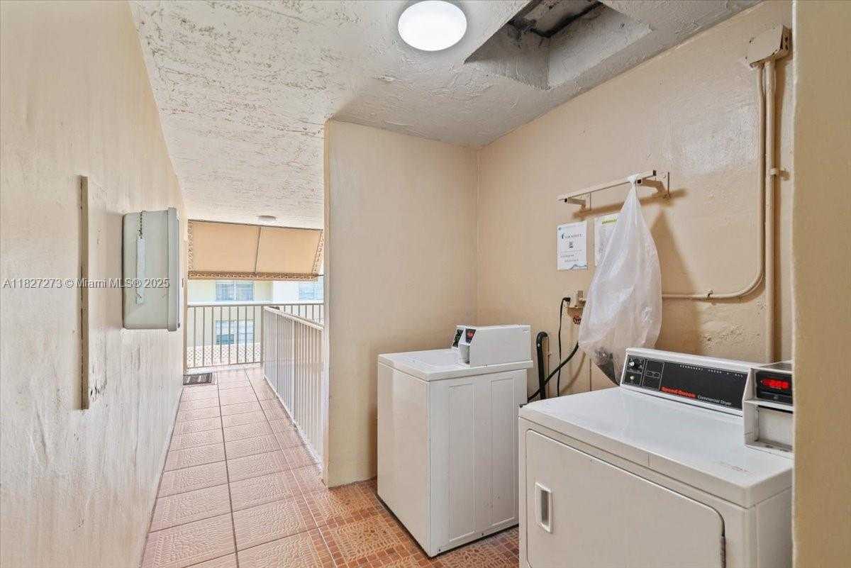 Small Image of 4110 NORTH WEST 79TH AVE #2C, Doral Number 23