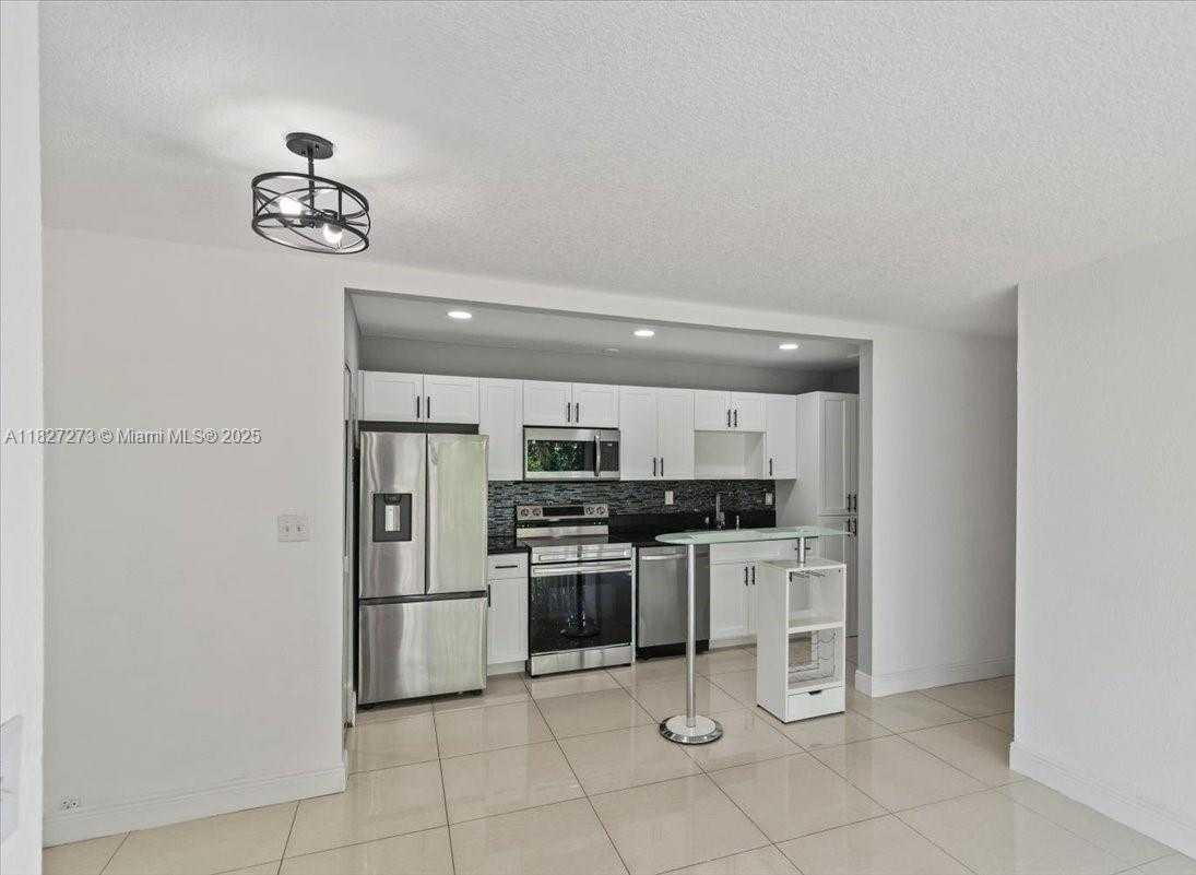 Small Image of 4110 NORTH WEST 79TH AVE #2C, Doral Number 5