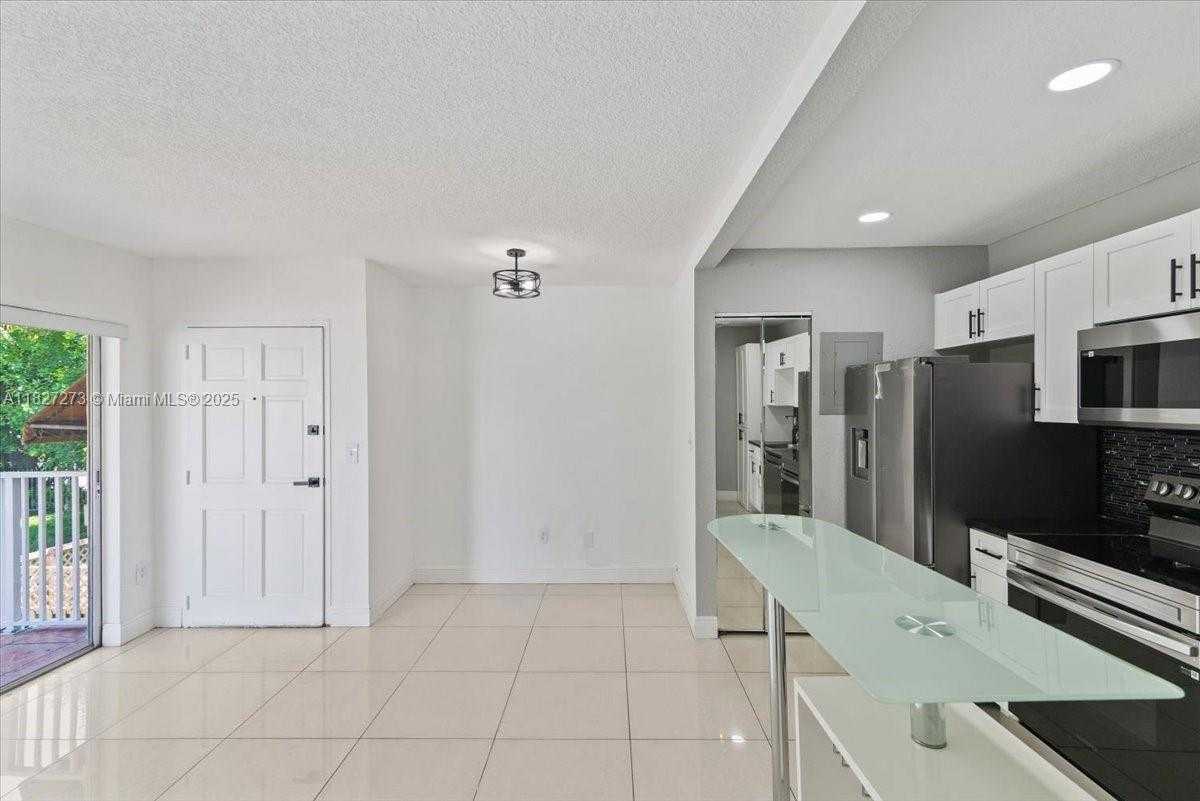 Small Image of 4110 NORTH WEST 79TH AVE #2C, Doral Number 8