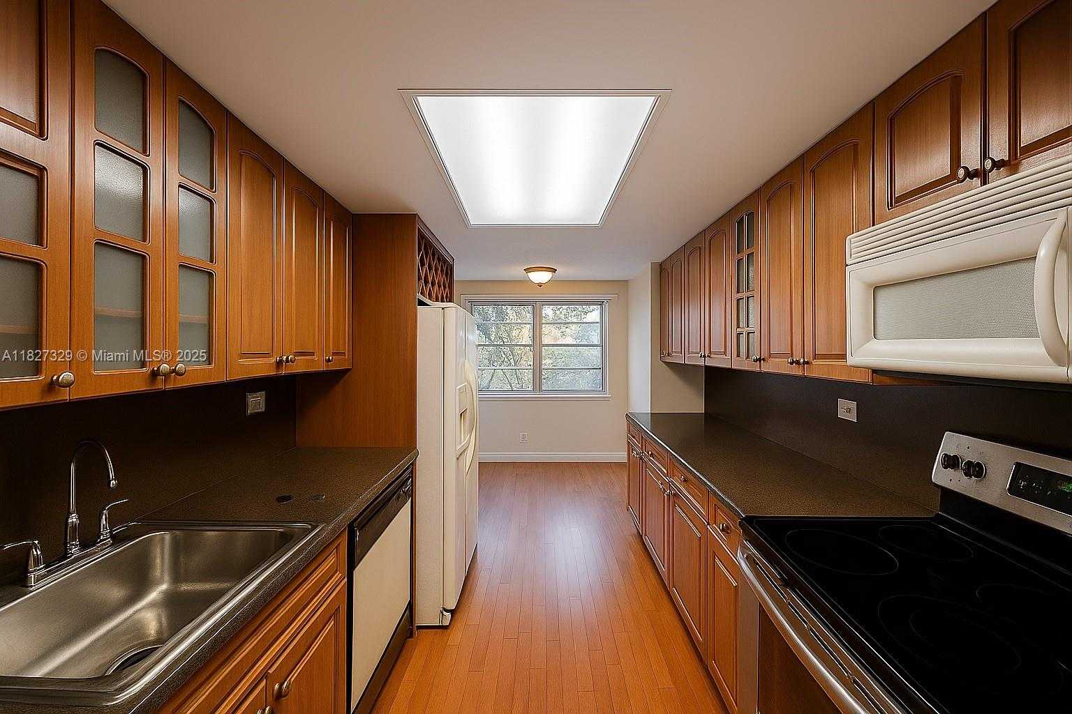 Small Image of 251 174TH ST #115, Sunny Isles Beach Number 6