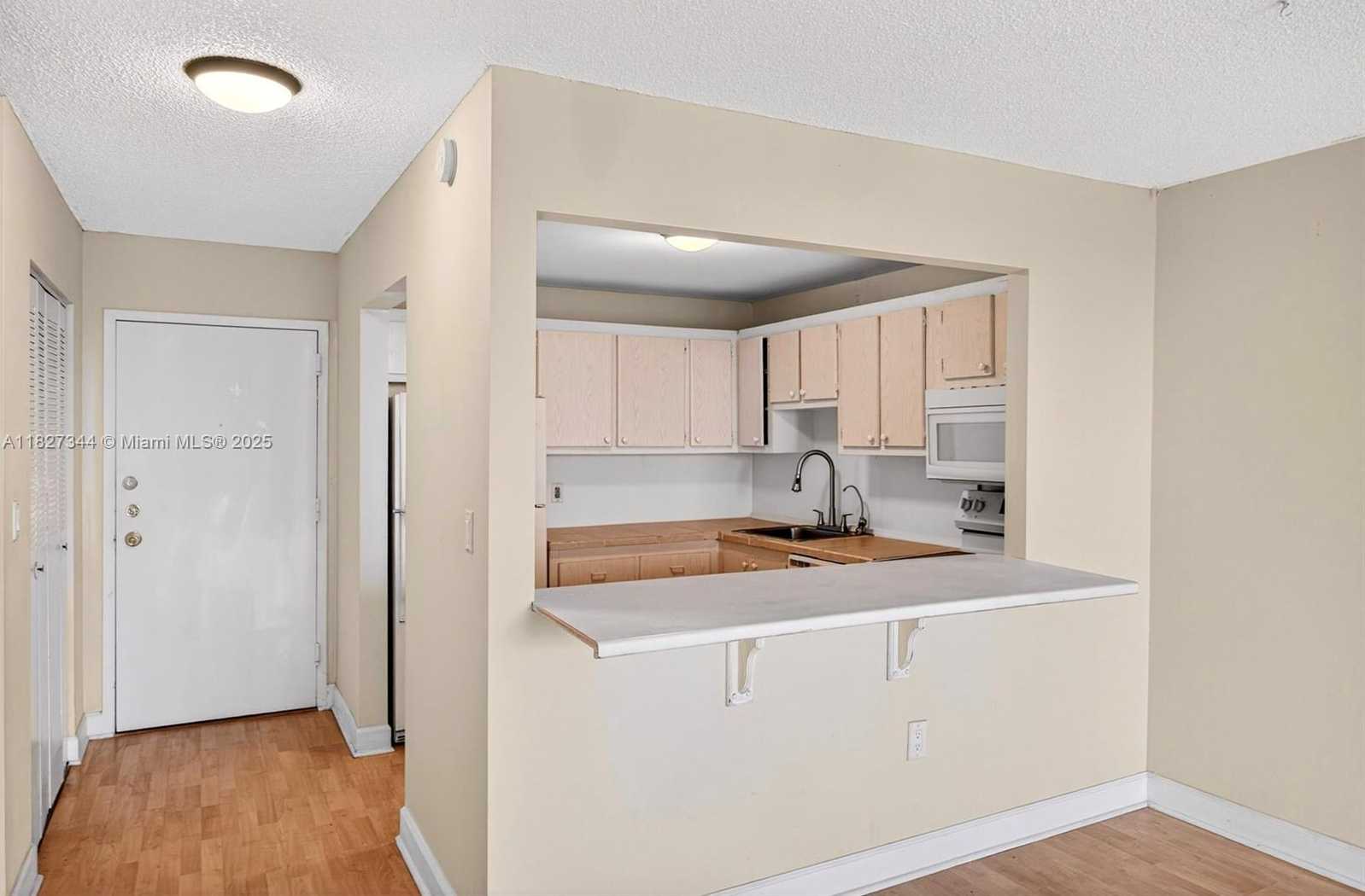 Small Image of 16851 NORTH EAST 23RD AVENUE #A619, North Miami Beach Number 6