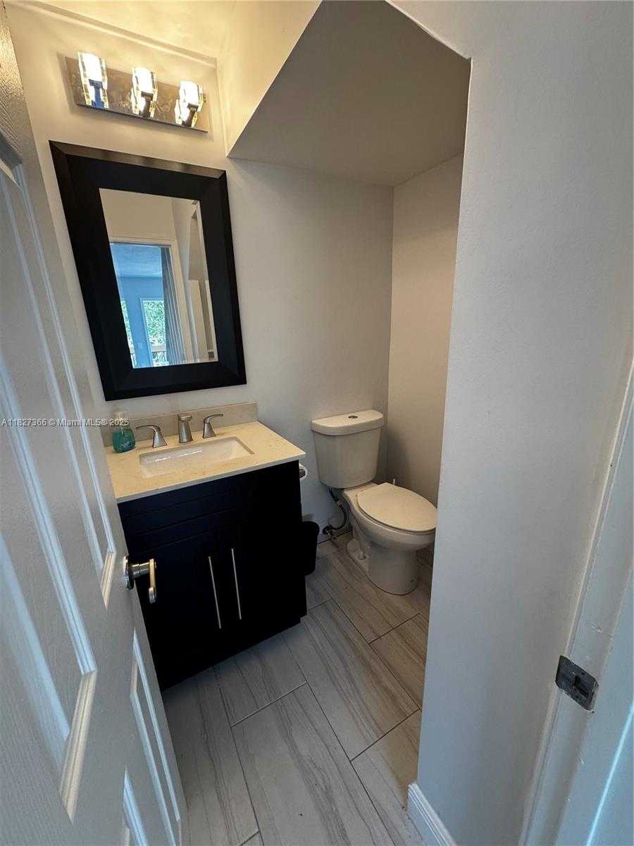 Small Image of 9500 SOUTH WEST 3RD ST #239, Boca Raton Number 10