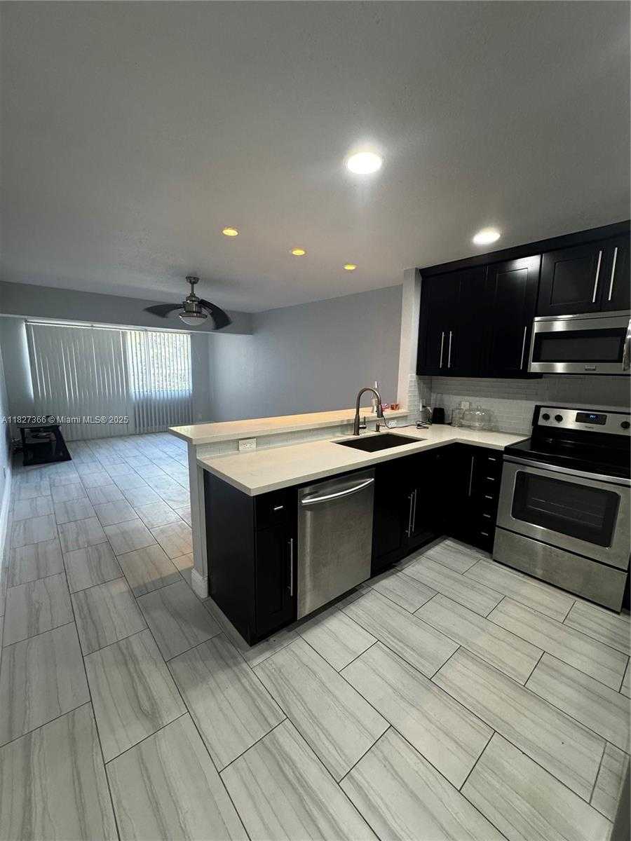 Small Image of 9500 SOUTH WEST 3RD ST #239, Boca Raton Number 6