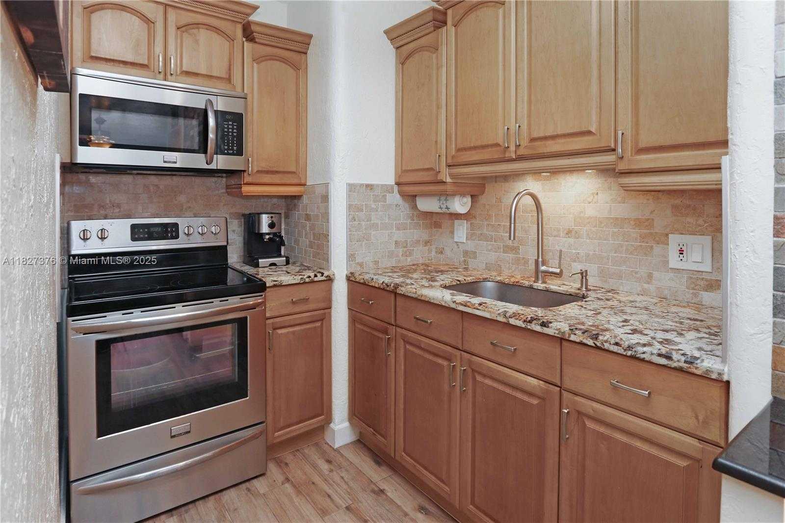 Small Image of 3300 NORTH SURF RD #3A, Hollywood Number 13